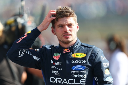 Verstappens bagvinge skyld i uheld - igen!